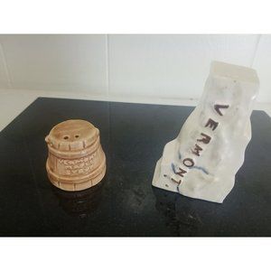 Parkcraft salt and pepper shaker set, Vermont and maple syrup